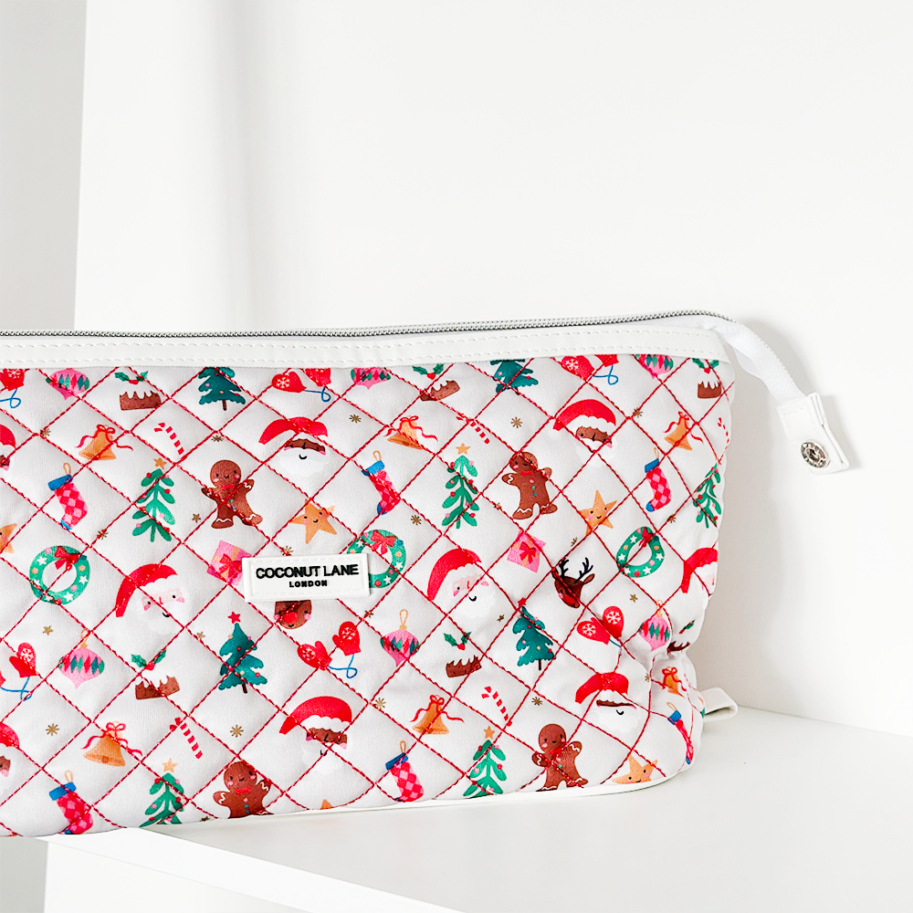 Expandable Makeup Bag - Quilted Christmas Party